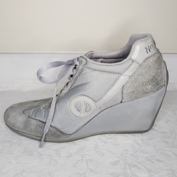 NoName Grey Leather Wedge Sneakers - Picture 3 of 11
